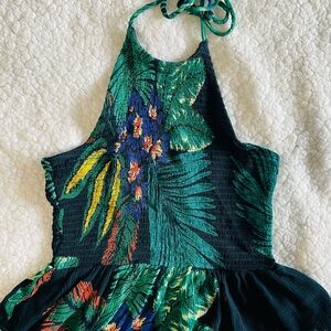 Patrons of Peace Green and Black Halter Neck Tie Top